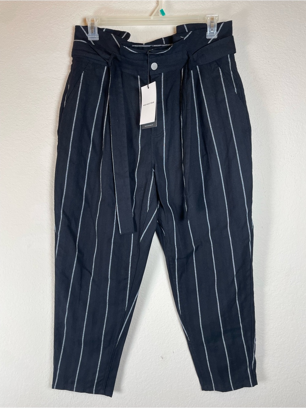 NWT - Women’s Black & White Vertical Stripe Paperbag Waist Pants – Size 14 ✨